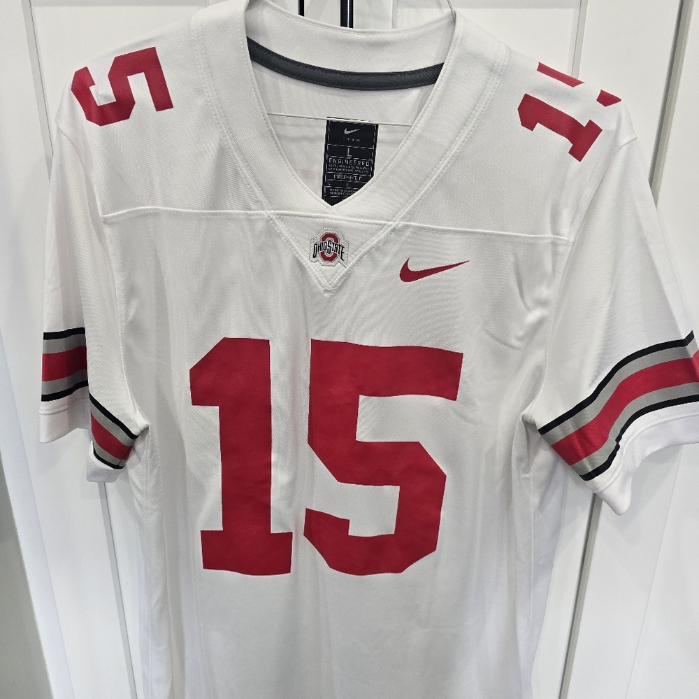Men's Nike Ohio State Buckeyes jersey.  Size Large.
